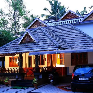 Mom&pop Thyparambil Heritage Homestay